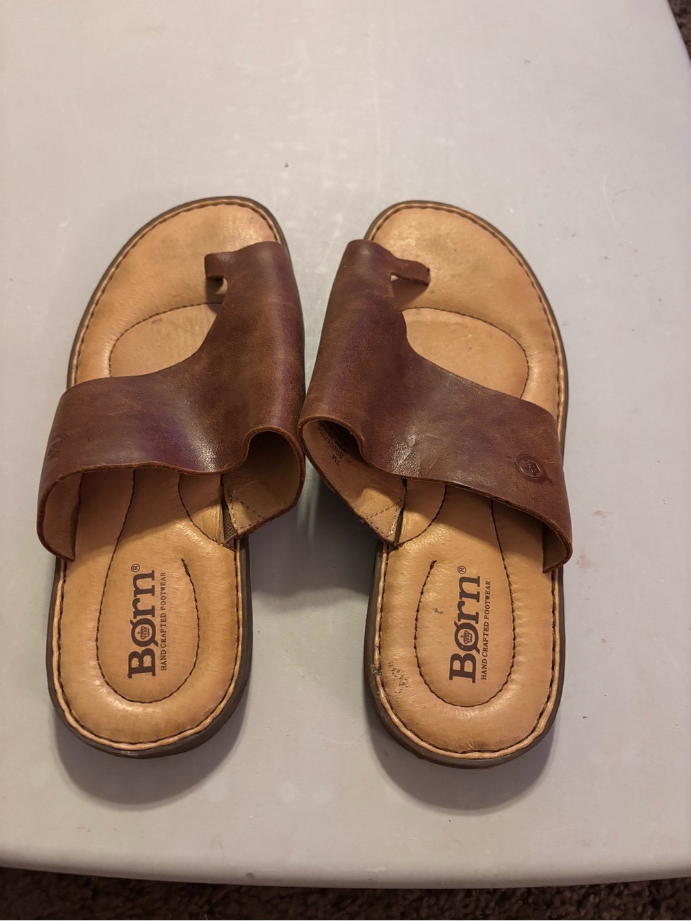Born Women's Leather Thong Sandals Size 7 Brown
